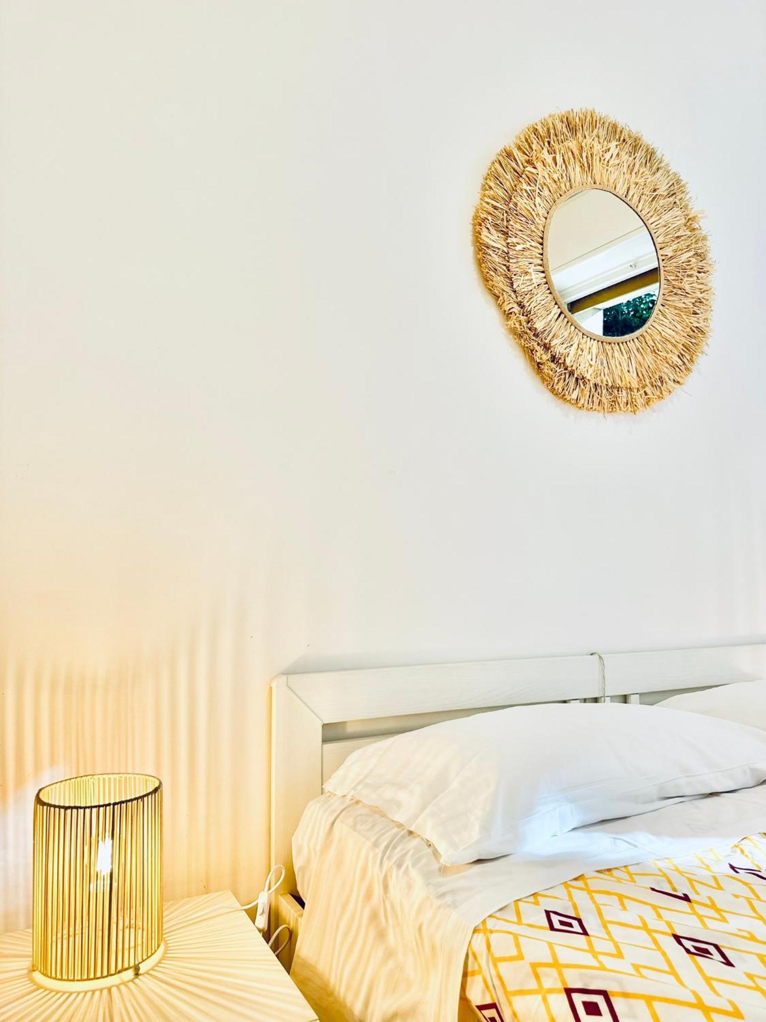 Hostdomus - Cozy Corner Near The Sea Apartment ฟีนาเลลีกูเร ภายนอก รูปภาพ
